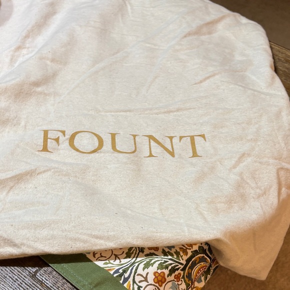 Beautiful Fount leather tote - RARE large size - Picture 9 of 11